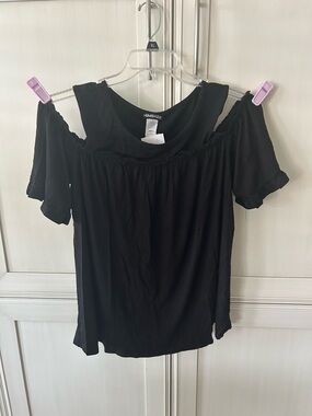 HEIMISH USA Black Cold-Shoulder Blouse